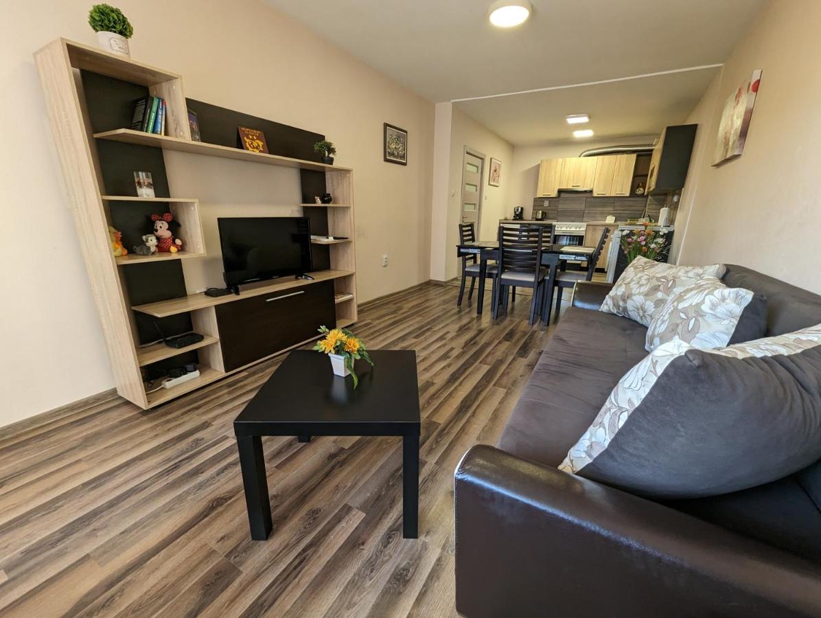 Emalena Apartment Varna Buitenkant foto